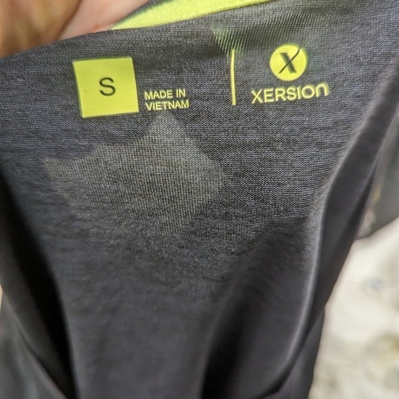 Xersion Black Tee Shirt / Small - Picture 4 of 4